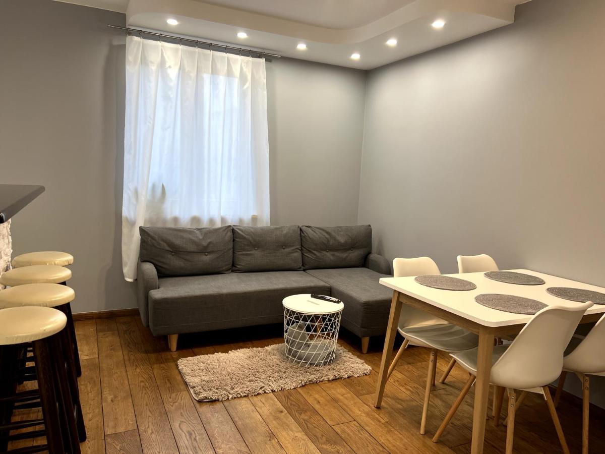 Apartment Tuwima 6 *